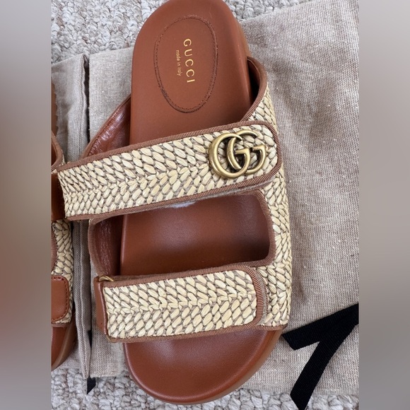 Gucci Tan and Brown Slide Sandals - Picture 4 of 10